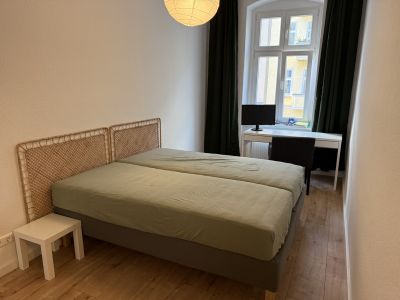 Schöne möblierte 2 Zimmerwohnung Balkon Altbau Friedrichshain