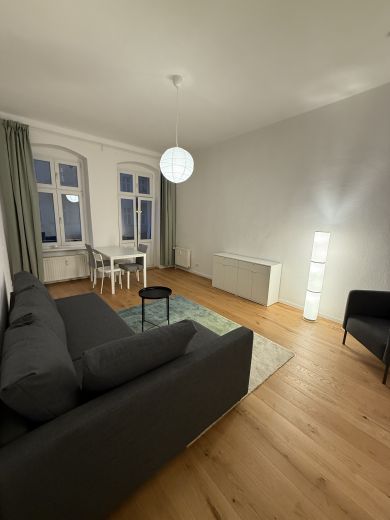 Schöne möblierte 2 Zimmerwohnung Balkon Altbau Friedrichshain