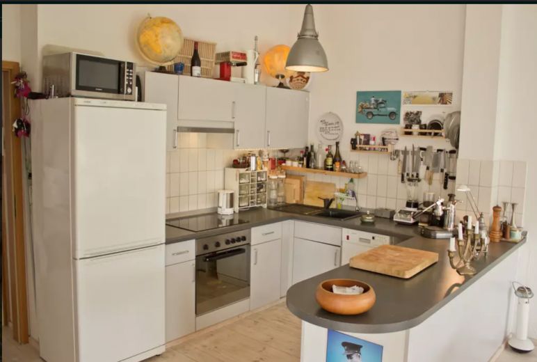 ab Nov. 2025  Helles 80qm-Appartment, Dachterasse Berlin Neukölln für 4-6 Monate
