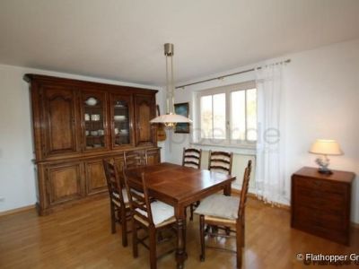 Ruhige, helle 3,5-Zimmer-Wohnung mit großem Balkon in München Trudering