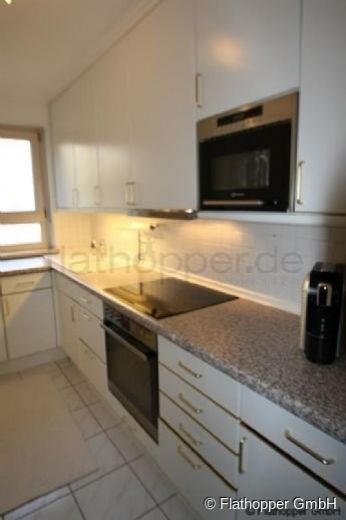 Ruhige, helle 3,5-Zimmer-Wohnung mit gro&szlig;em Balkon in M&uuml;nchen Trudering