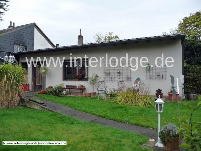 INTERLODGE helle, freundlich möblierte Wohnung mit Terrasse und Stellplatz in Köln-Höhenhaus