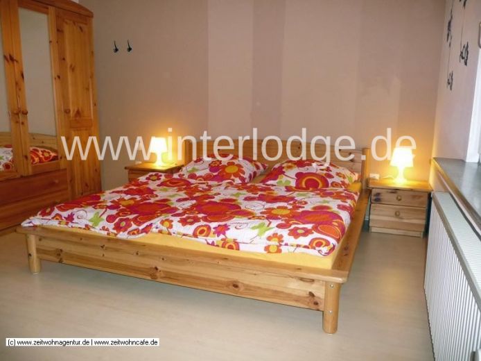 INTERLODGE helle, freundlich möblierte Wohnung mit Terrasse und Stellplatz in Köln-Höhenhaus