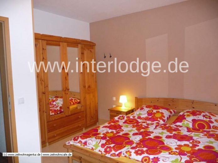 INTERLODGE helle, freundlich möblierte Wohnung mit Terrasse und Stellplatz in Köln-Höhenhaus