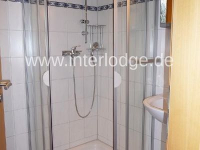 INTERLODGE helle, freundlich möblierte Wohnung mit Terrasse und Stellplatz in Köln-Höhenhaus