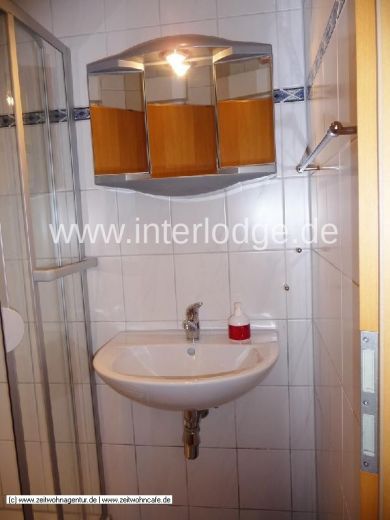 INTERLODGE helle, freundlich möblierte Wohnung mit Terrasse und Stellplatz in Köln-Höhenhaus