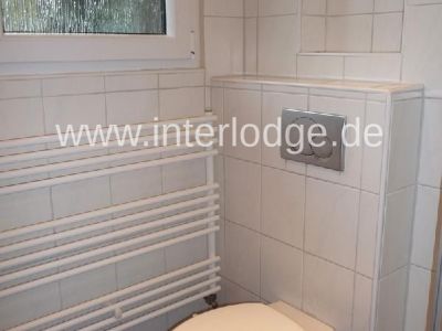 INTERLODGE helle, freundlich möblierte Wohnung mit Terrasse und Stellplatz in Köln-Höhenhaus