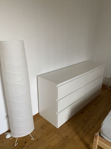 BEFRISTET & ATTRAKTIVER PREIS: Kernsanierte und helle 3-Zimmer Altbauwohnung in Schwabing-Freimann