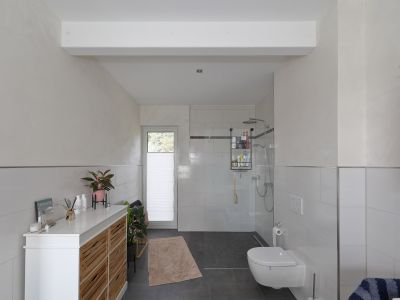 Große, helle Penthouse-Wohnung zur Zwischenmiete von November bis März