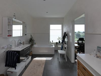 Große, helle Penthouse-Wohnung zur Zwischenmiete von November bis März