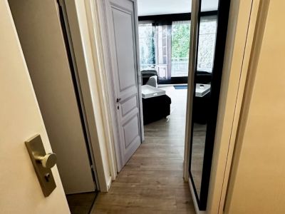 Stilvolle Wohnung auf Zeit in Hamburg-Nord am Flughafen