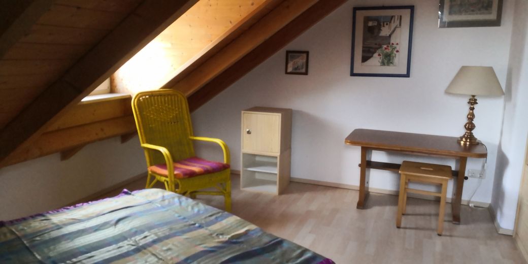 möbl. Zimmer m. Bad + Kochnische an Heimfahrer, Germering