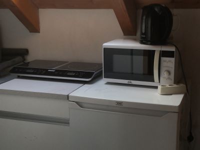möbl. Zimmer m. Bad + Kochnische an Heimfahrer, Germering