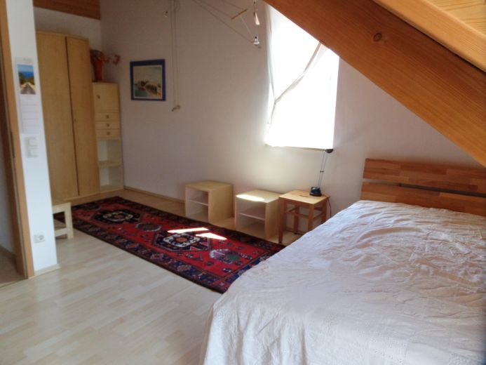 möbl. Zimmer m. Bad + Kochnische an Heimfahrer, Germering