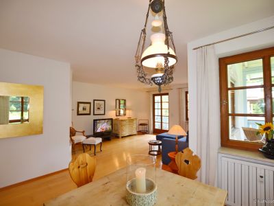 Möblierte 3-Zimmer-Wohnung mit Balkon in Aschau im Chiemgau