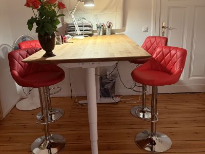 Ruhige, schöne Altbau-Wohnung (2 Zimmer) in Berlin-Tempelhof für 5 Monate (ab 1.11.2025) zu vermieten