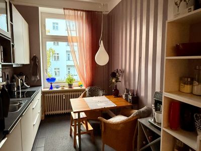 Ruhige, schöne Altbau-Wohnung (2 Zimmer) in Berlin-Tempelhof für 5 Monate (ab 1.11.2025) zu vermieten