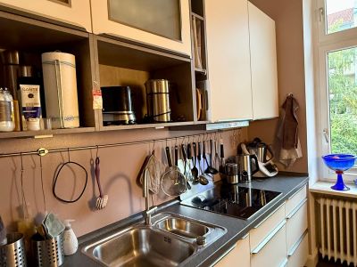 Ruhige, schöne Altbau-Wohnung (2 Zimmer) in Berlin-Tempelhof für 5 Monate (ab 1.11.2025) zu vermieten