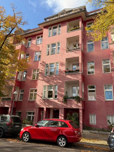 Ruhige, schöne Altbau-Wohnung (2 Zimmer) in Berlin-Tempelhof für 5 Monate (ab 1.11.2025) zu vermieten