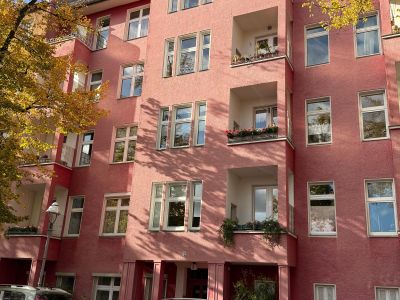 Ruhige, schöne Altbau-Wohnung (2 Zimmer) in Berlin-Tempelhof für 5 Monate (ab 1.11.2025) zu vermieten