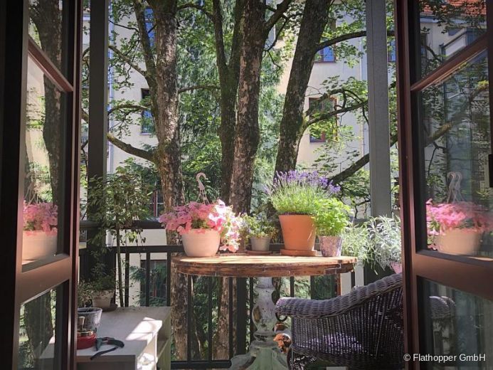 Charmante 2-Zimmer-Altbauwohnung mit Balkon in der Isarvorstadt-Zwischenmiete