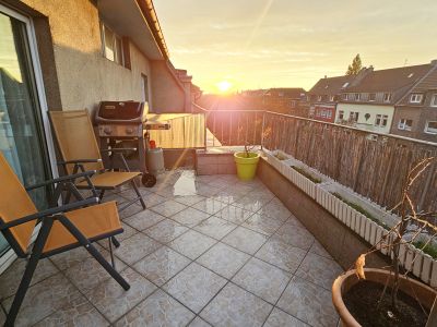 Möbliert & umfangreich ausgestattet, 3-Zimmer, 12m² Balkon, inkl. aller Kosten, Home Gym, 75" TV