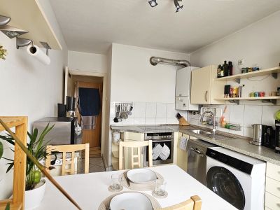 Möbliert & umfangreich ausgestattet, 3-Zimmer, 12m² Balkon, inkl. aller Kosten, Home Gym, 75" TV