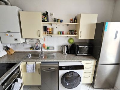 Möbliert & umfangreich ausgestattet, 3-Zimmer, 12m² Balkon, inkl. aller Kosten, Home Gym, 75" TV
