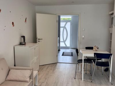 Charmantes 2-Zimmer Apartment in Bonn-Auerberger Mitte, Kurzzeitmiete: ab 1 Monat