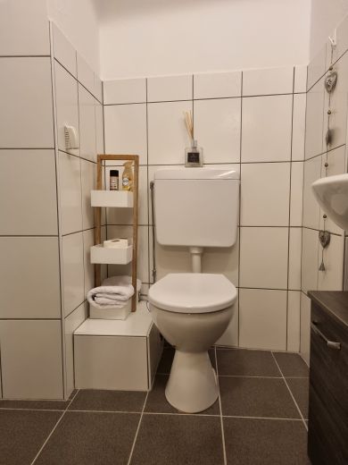 Möblierte 2 Zimmer Wohnung frei bis 16.11 und vom 24.11 bis 15.12.2025 und ab Januar 26