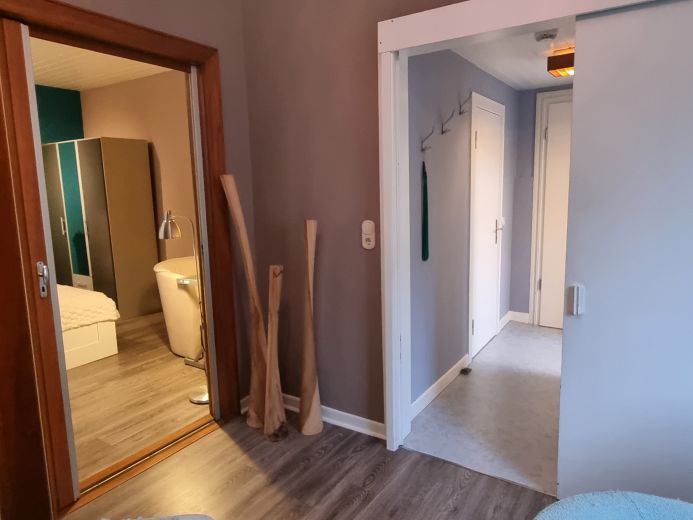 Möblierte 2 Zimmer Wohnung frei bis 16.11 und vom 24.11 bis 15.12.2025 und ab Januar 26