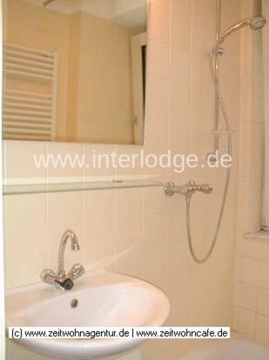 INTERLODGE: Helle, komplett möblierte Altbauwohnung in Köln Nippes