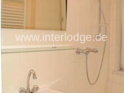 INTERLODGE: Helle, komplett möblierte Altbauwohnung in Köln Nippes
