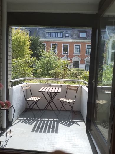 Apartment  Harvestehude. Südbalkon, grosser Pool, Sauna.