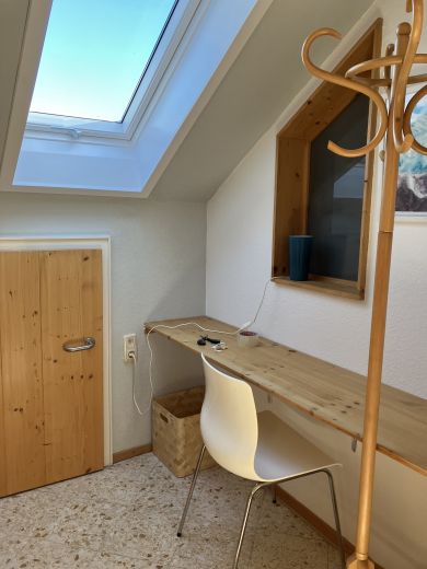 ab sofort  möbliertes Apartment zu vermieten