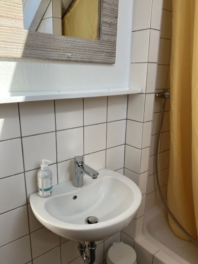 ab sofort  möbliertes Apartment zu vermieten