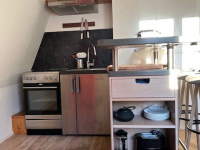 Möblierte 2-Zimmer-Wohnung mit Balkon in München-Laim