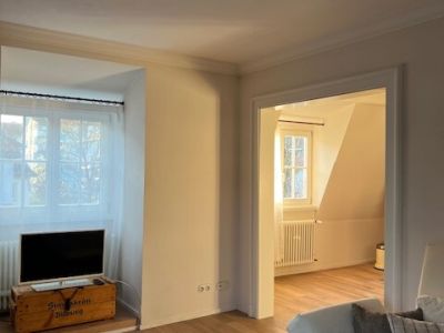 Möblierte 2-Zimmer-Wohnung mit Balkon in München-Laim