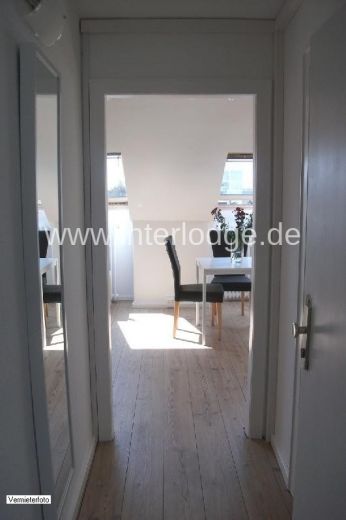 INTERLODGE Solingen: Komplett m&ouml;bliertes und komplett ausgestattetes, schickes Dachgescho&szlig;-Apartment