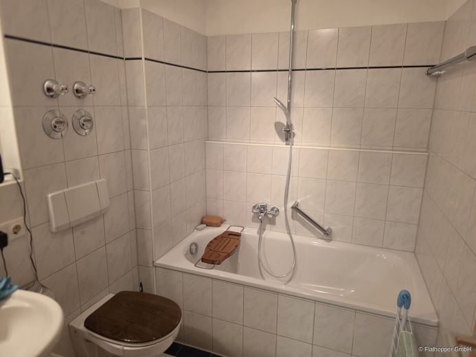 Möblierte 2-Zimmer-Wohnung mit Balkon in Rosenheim