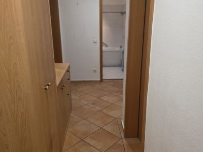 Möblierte 2-Zimmer-Wohnung mit Balkon in Rosenheim