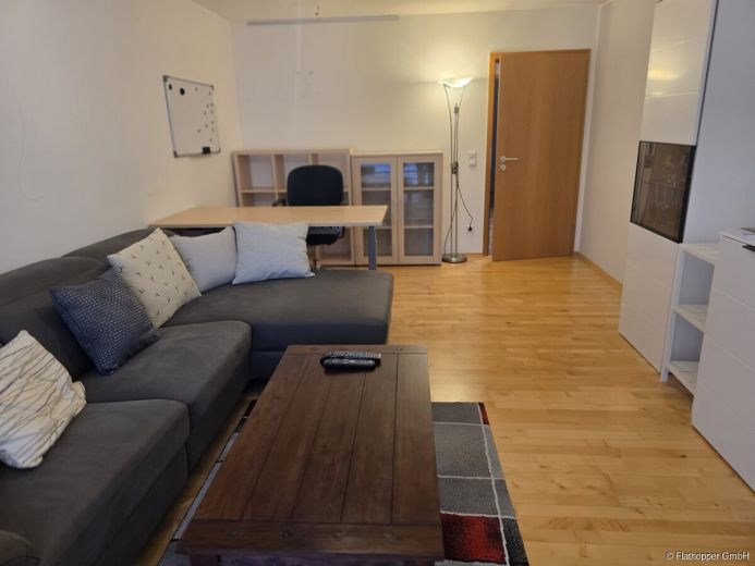 M&ouml;blierte 2-Zimmer-Wohnung mit Balkon in Rosenheim