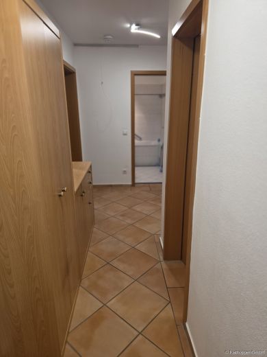 M&ouml;blierte 2-Zimmer-Wohnung mit Balkon in Rosenheim