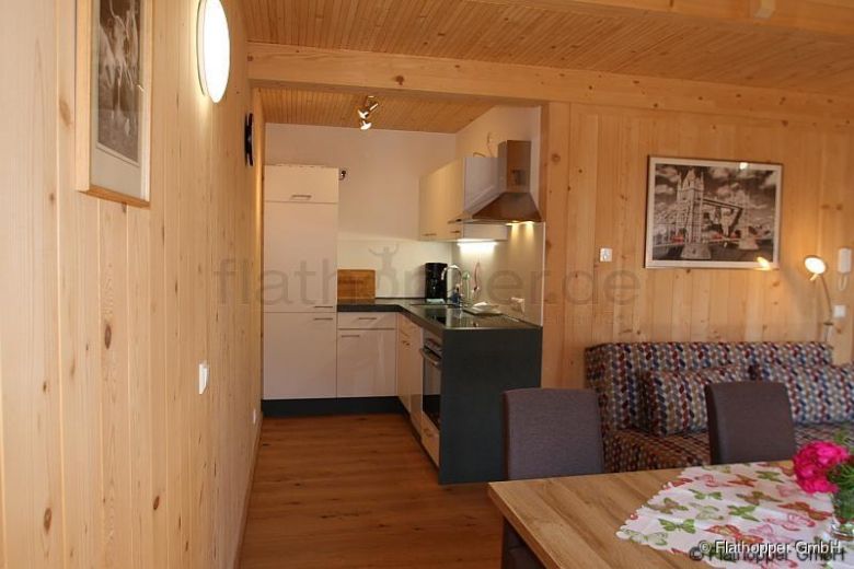 1,5 Zimmer-Galerie-Wohnung im Holzhaus mit Balkon -  bei Otterfing