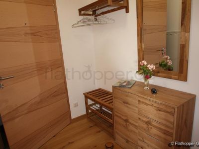 1,5 Zimmer-Galerie-Wohnung im Holzhaus mit Balkon -  bei Otterfing