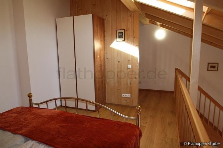 1,5 Zimmer-Galerie-Wohnung im Holzhaus mit Balkon -  bei Otterfing