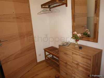 1,5 Zimmer-Galerie-Wohnung im Holzhaus mit Balkon -  bei Otterfing