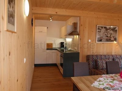 1,5 Zimmer-Galerie-Wohnung im Holzhaus mit Balkon -  bei Otterfing