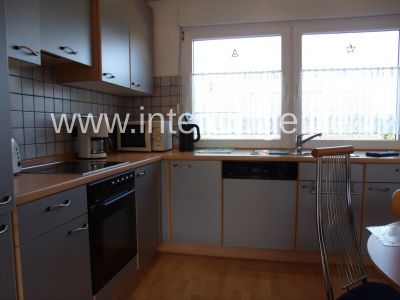 INTERLODGE Sch&ouml;ne, helle, komplett m&ouml;blierte Wohnung in ruhiger Wohnlage in Burgaltendorf.