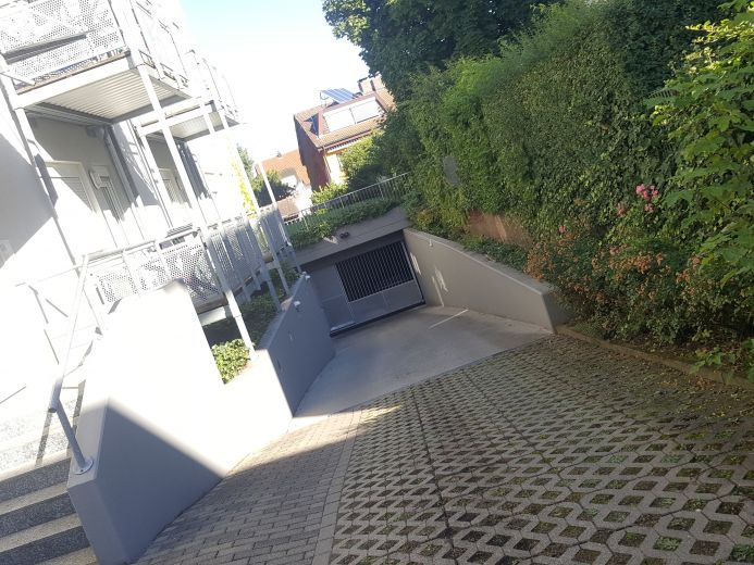 Möblierte 1,5 ZWG mit TG Platz in Allmannsdorf zu vermieten